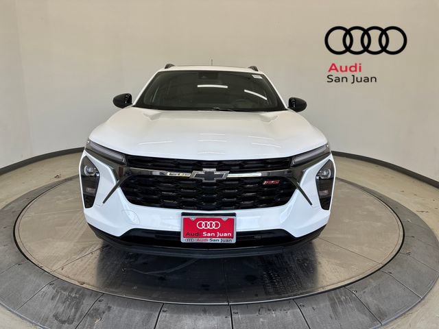 Used 2025 Chevrolet Trax RS w/ Sunroof Package image 2