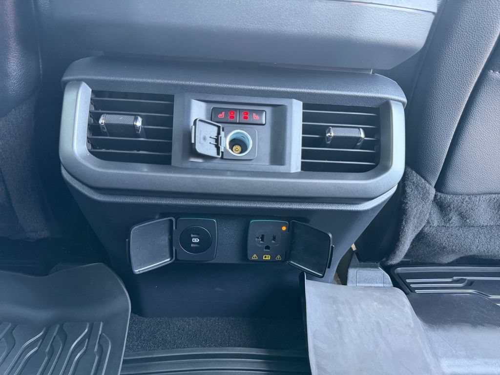 Used 2024 Ford F150 Lariat w/ Equipment Group 502A High AWD/4WD image 17