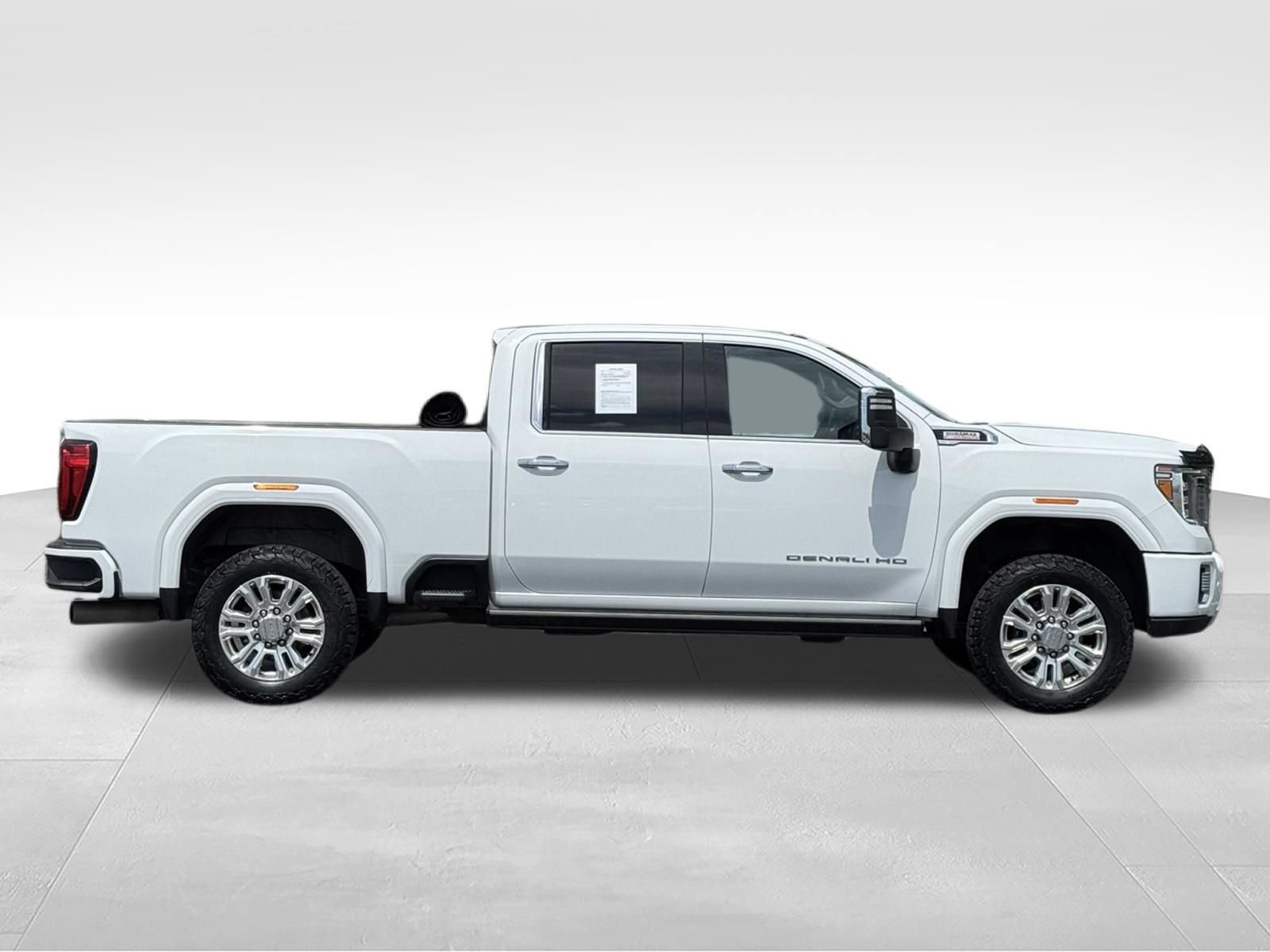 Used 2022 GMC Sierra 2500 Denali w/ Denali Ultimate Package AWD/4WD image 3