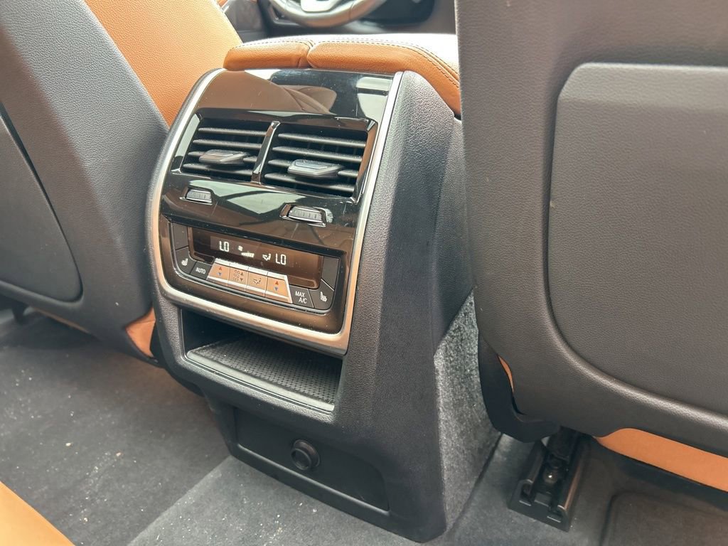 Used 2022 BMW X5 xDrive40i w/ Premium Package image 48