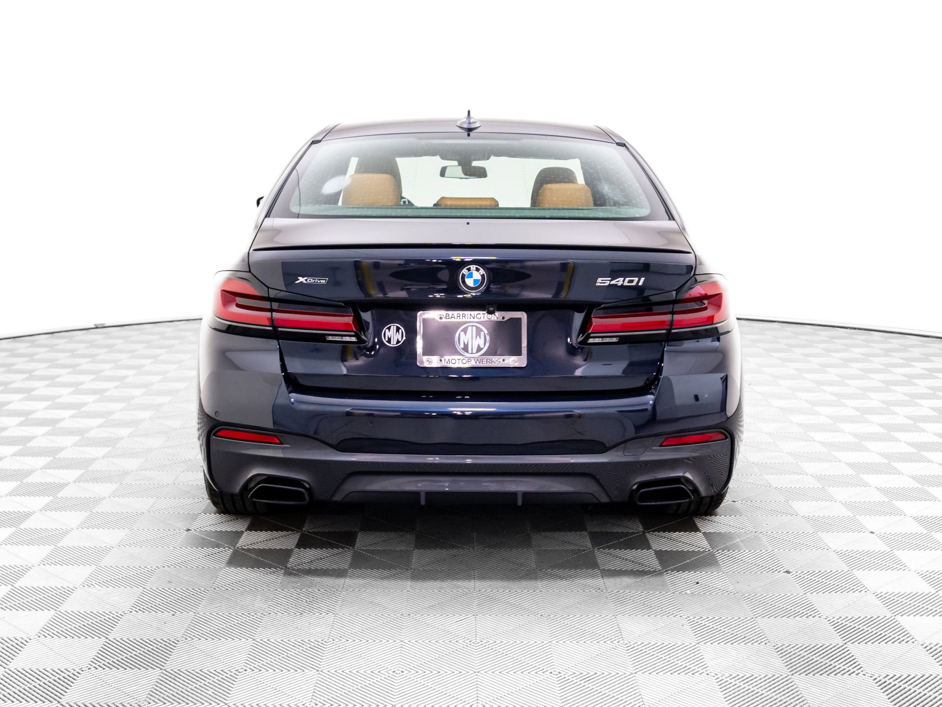 Used 2023 BMW 540i xDrive w/ Executive Package image 4