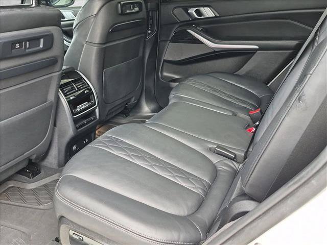 Used 2019 BMW X7 xDrive40i w/ Premium Package AWD/4WD image 19
