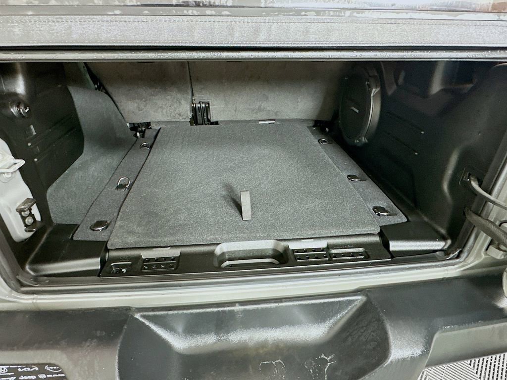 Used 2022 Jeep Wrangler Unlimited Sport image 25