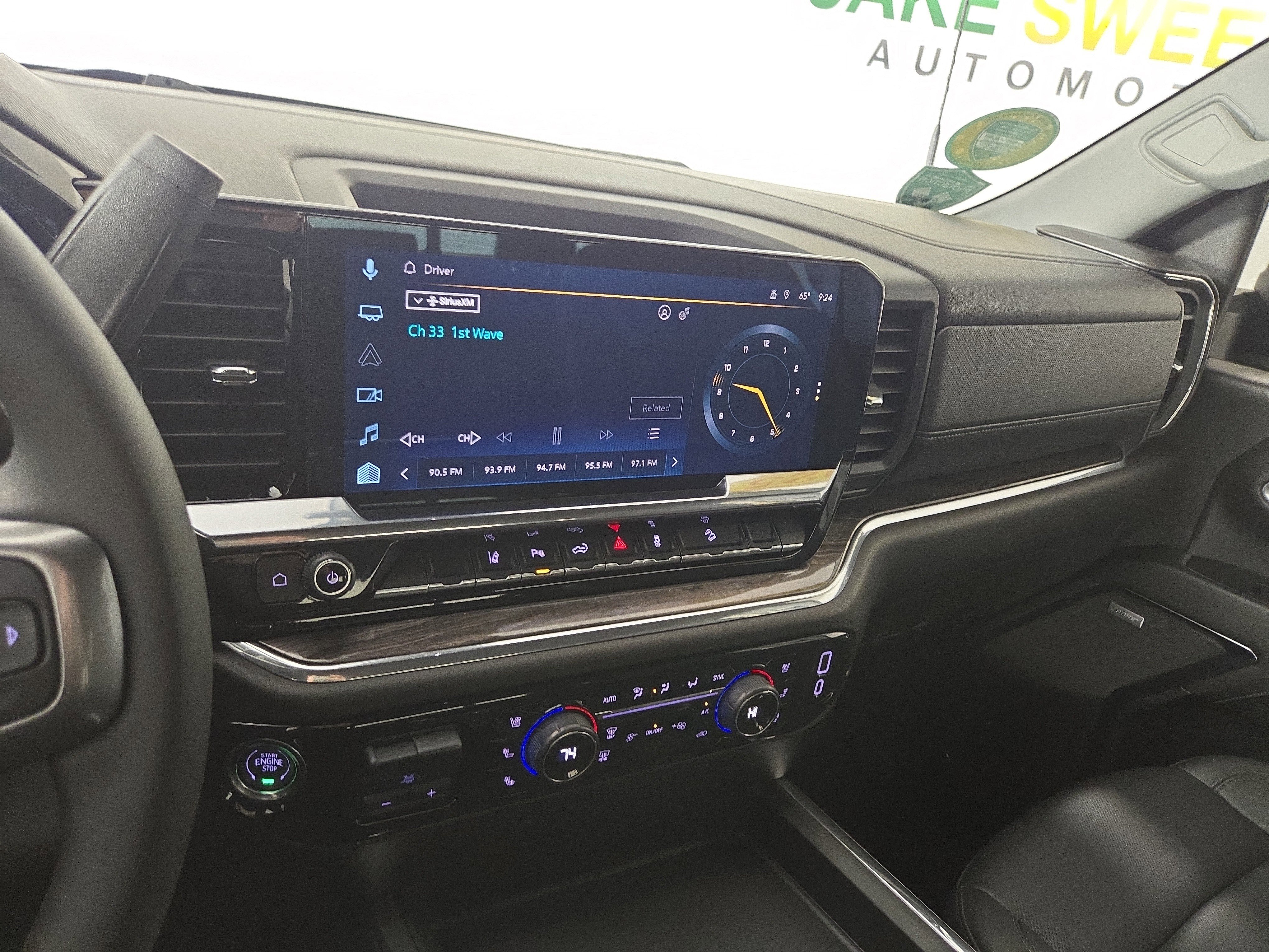 Certified 2025 Chevrolet Silverado 2500 LTZ w/ LTZ Plus Package image 21