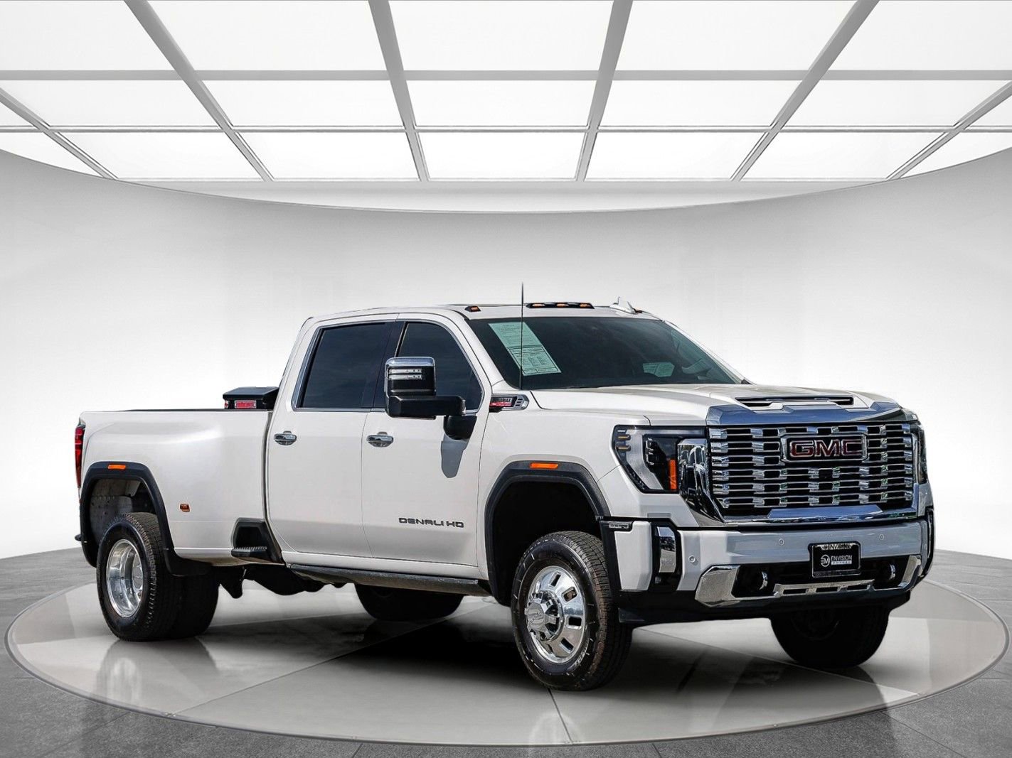 Used 2025 GMC Sierra 3500 Denali w/ Denali Reserve Package image 5