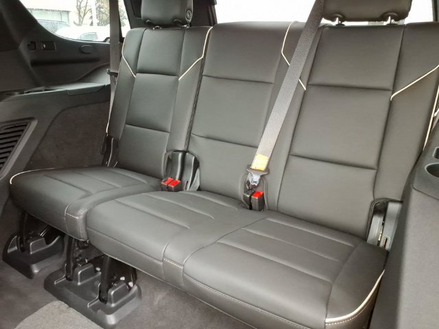 Used 2024 Cadillac Escalade Premium Luxury AWD/4WD image 20