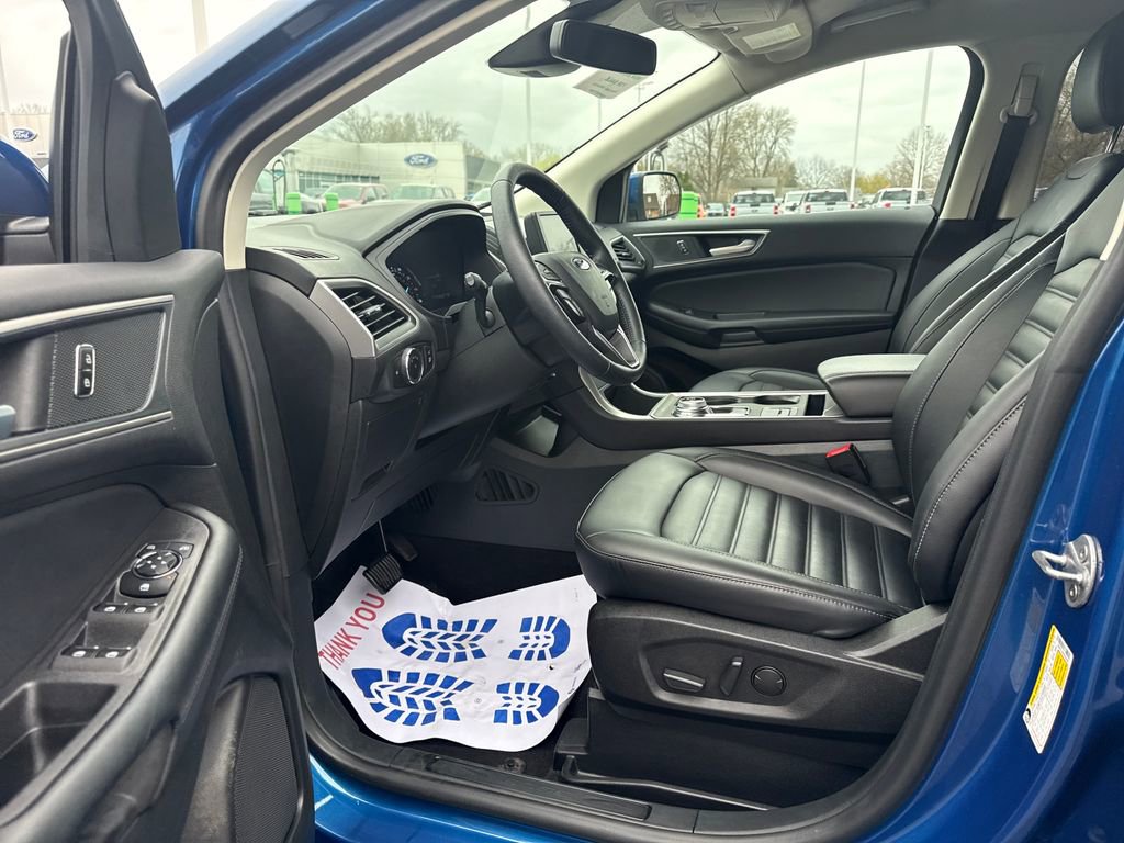 Used 2024 Ford Edge SEL w/ Convenience Package image 11