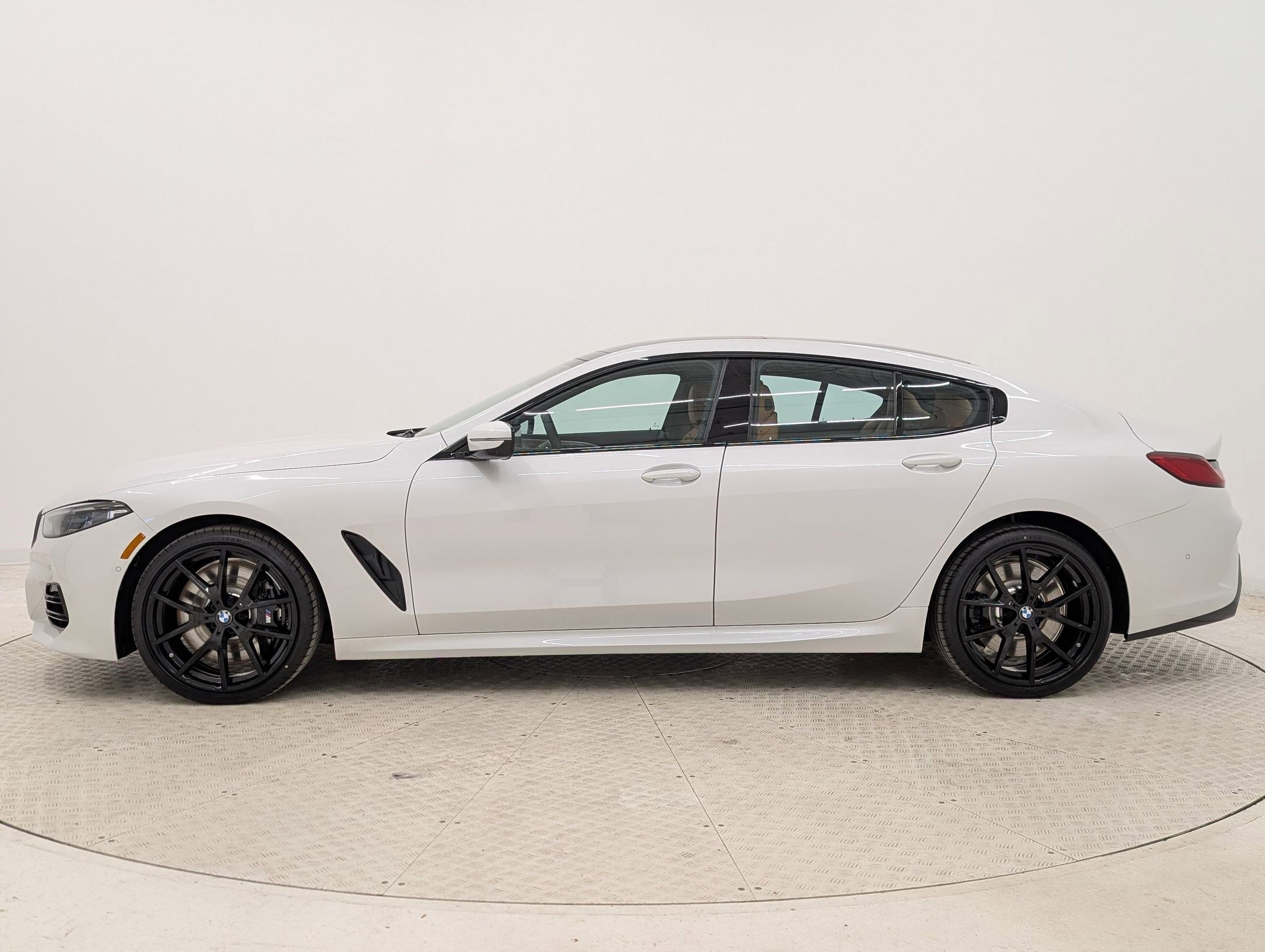 New 2026 BMW 840i xDrive w/ M Sport Professional Package AWD/4WD image 2