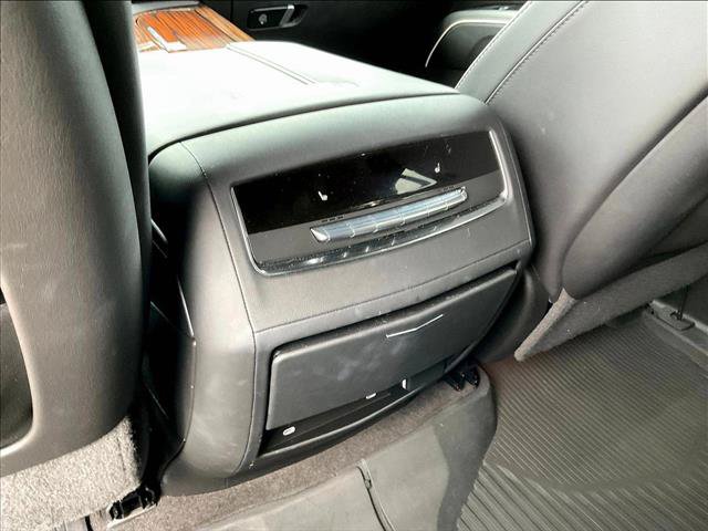 Used 2022 Cadillac Escalade ESV Premium Luxury w/ LPO, Radiant Package AWD/4WD image 23