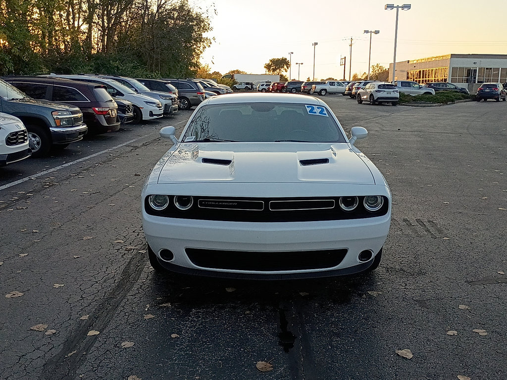 Used 2022 Dodge Challenger SXT RWD image 8