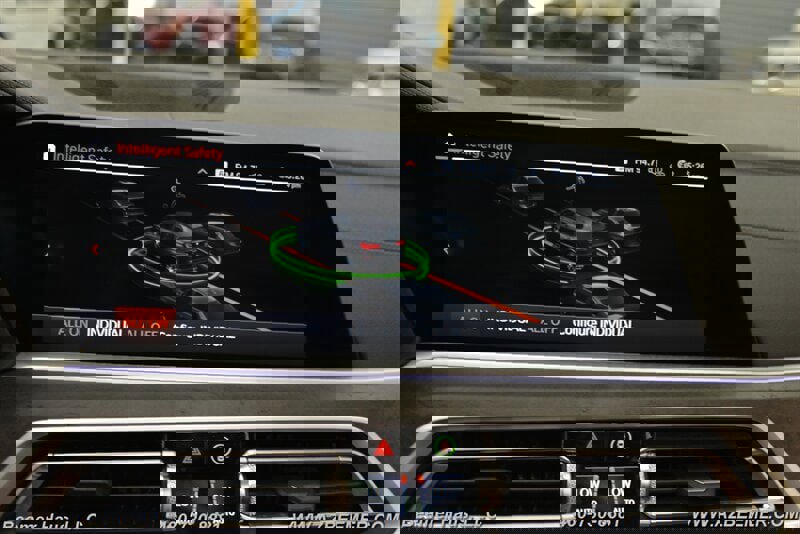 Used 2021 BMW X5 M50i w/ Executive Package image 34