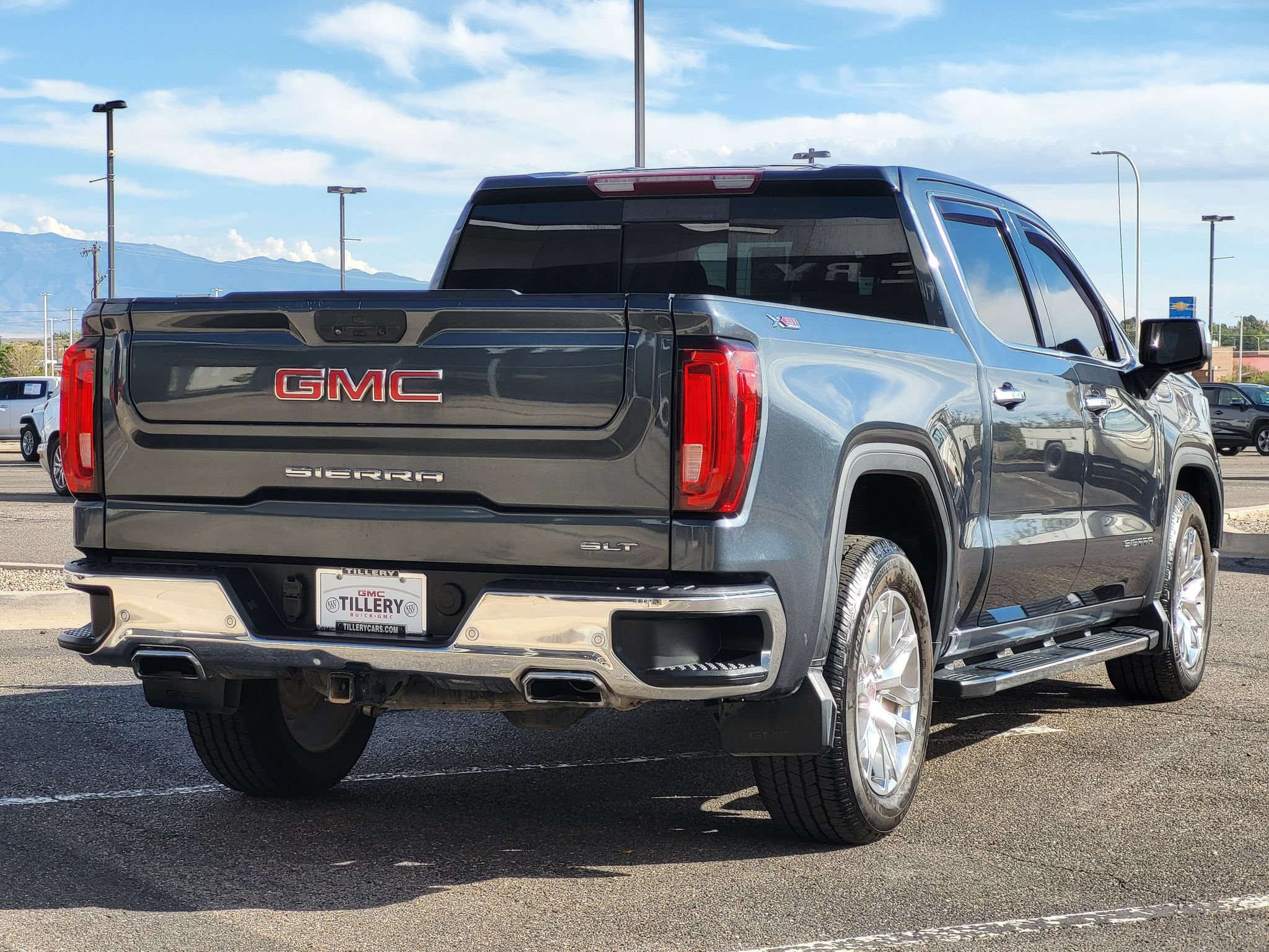 Used 2019 GMC Sierra 1500 SLT w/ SLT Premium Plus Package AWD/4WD image 7