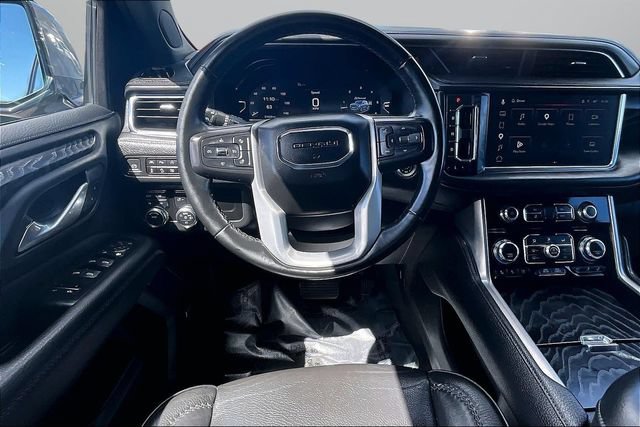 Used 2023 GMC Yukon Denali AWD/4WD image 5
