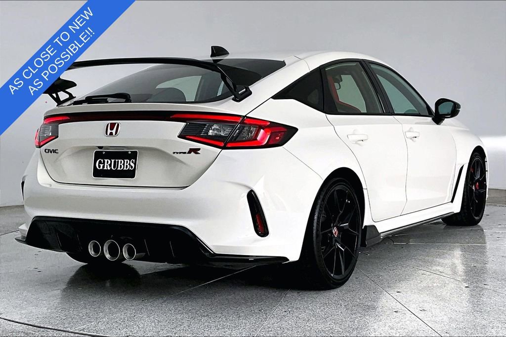 Used 2025 Honda Civic Type R image 2