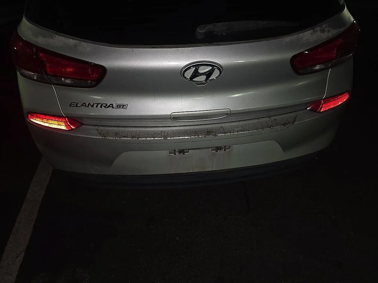 Used 2018 Hyundai Elantra GT w/ Style Package 02 FWD image 12