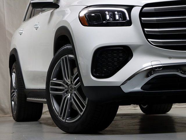 Certified 2026 Mercedes-Benz GLS 450 4MATIC image 6