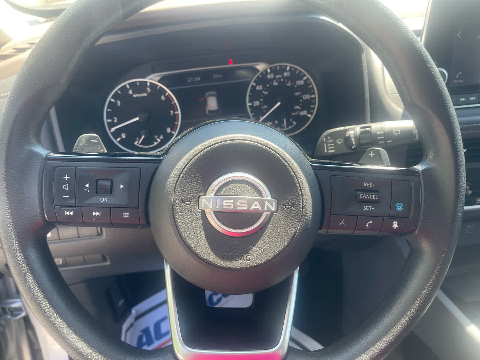 Used 2023 Nissan Rogue SV FWD image 22