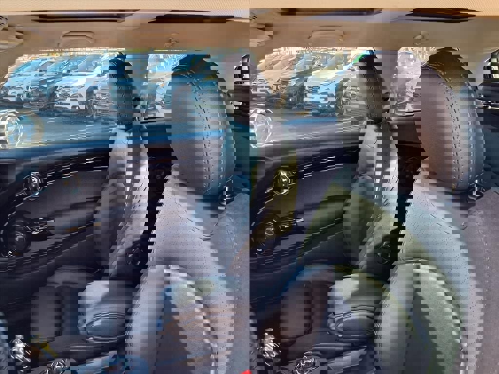 Used 2022 MINI Cooper SE image 23