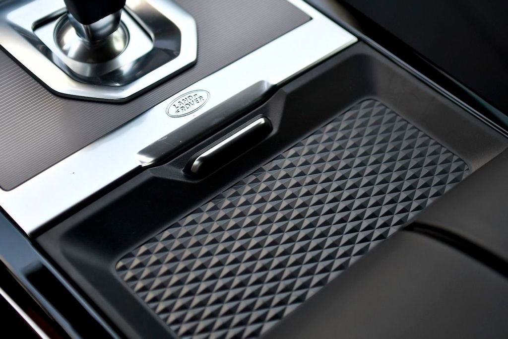 Used 2020 Land Rover Range Rover Evoque SE image 48