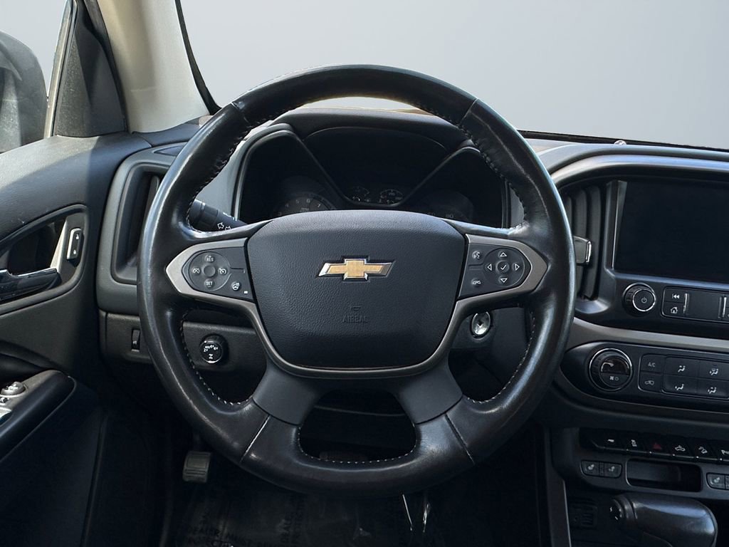 Used 2019 Chevrolet Colorado Z71 AWD/4WD image 12