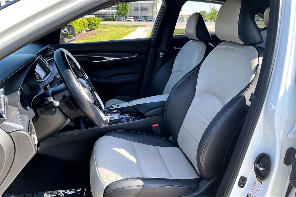 Certified 2024 INFINITI QX55 Luxe w/ Cargo Package AWD/4WD image 15