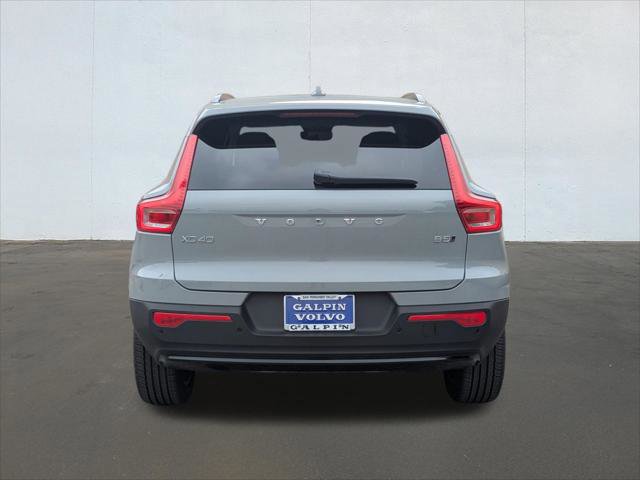 New 2026 Volvo XC40 B5 Plus w/ Protection Package Premier AWD/4WD image 5
