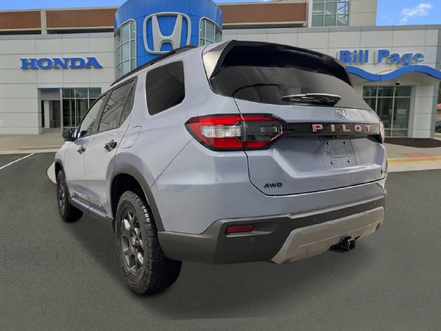 New 2026 Honda Pilot TrailSport image 3