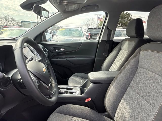 Used 2024 Chevrolet Equinox LT w/ LPO, Floor Liner Package image 12