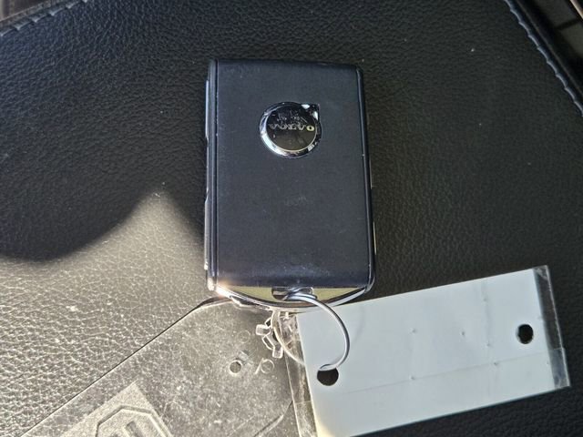 Used 2019 Volvo XC90 T5 Momentum w/ Protection Package Premier FWD image 22