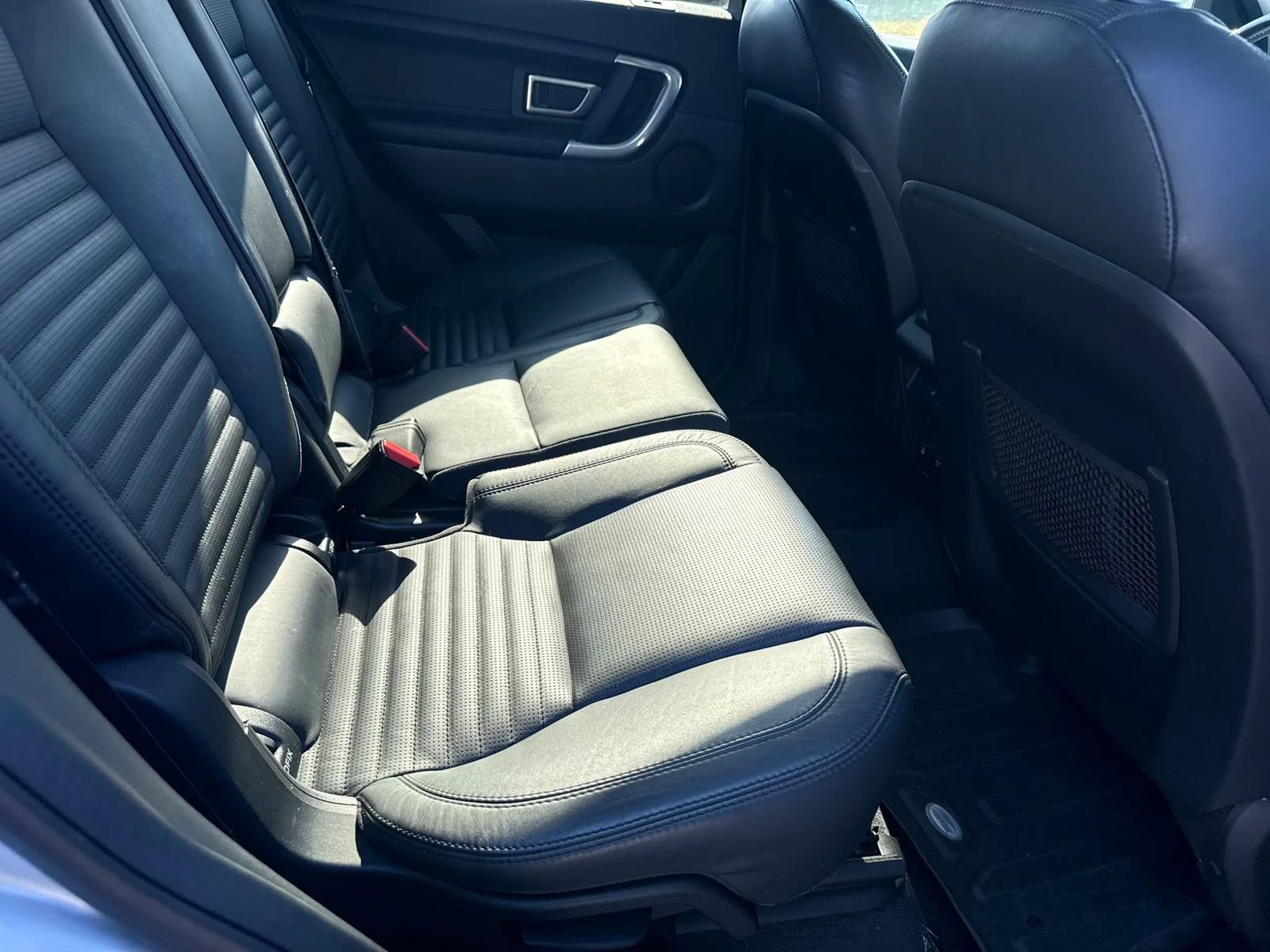 Used 2016 Land Rover Discovery Sport HSE Luxury AWD/4WD image 12