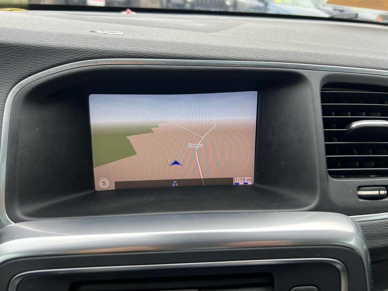 Used 2018 Volvo S60 T5 Inscription image 29