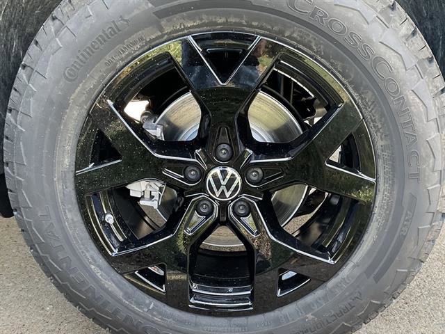 New 2026 Volkswagen Atlas Peak Edition image 12
