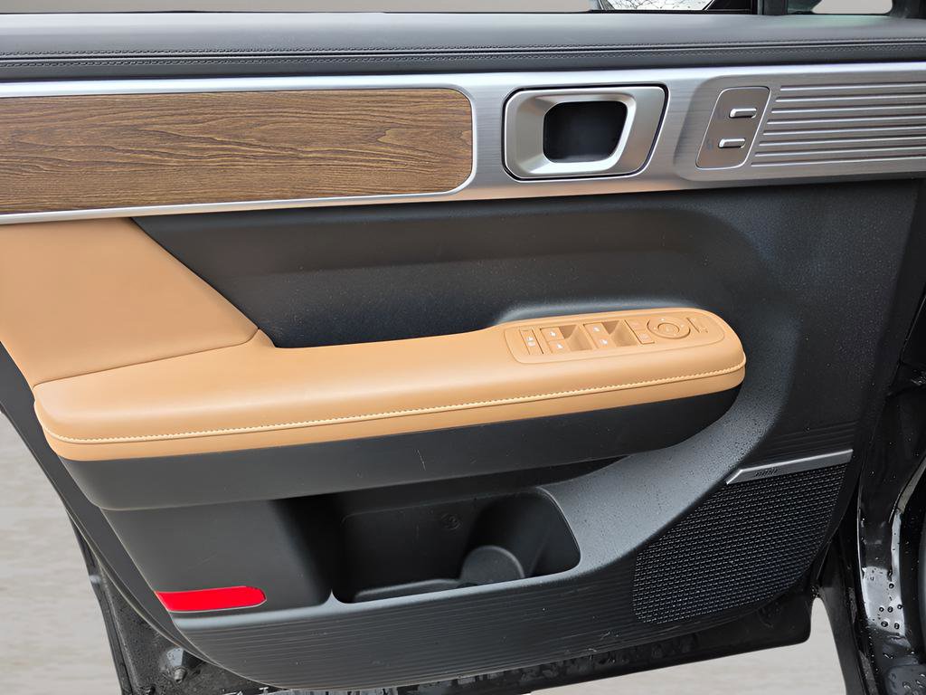 Used 2024 Hyundai Santa Fe Limited image 18