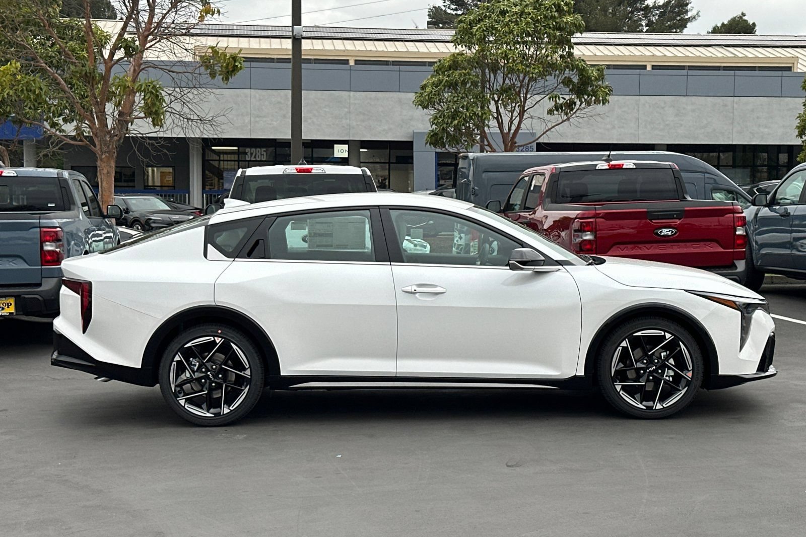 New 2026 Kia K4 GT-Line Turbo FWD image 3