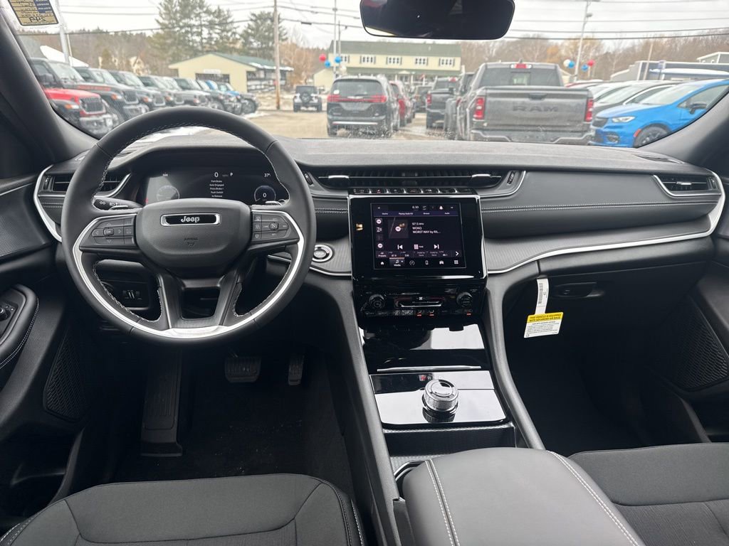 New 2026 Jeep Grand Cherokee Laredo image 20