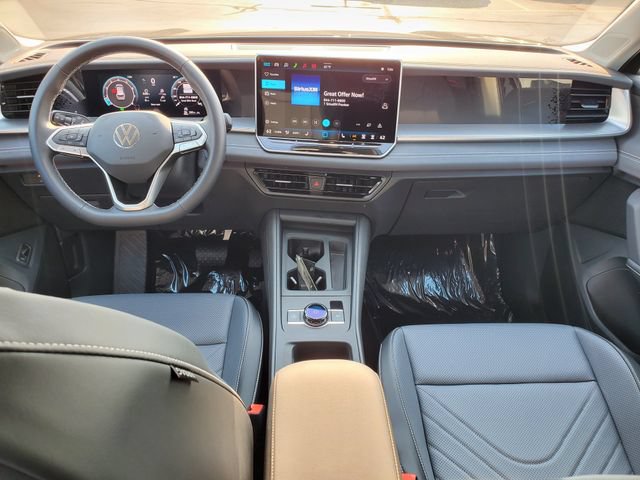 New 2026 Volkswagen Tiguan SE AWD/4WD image 12