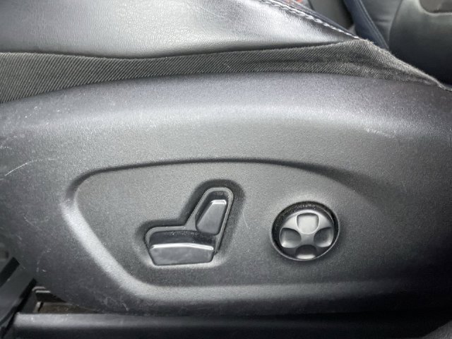 Used 2015 Chrysler 200 S w/ Comfort Group FWD image 33