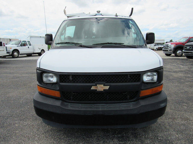 Used 2017 Chevrolet Express 2500 RWD image 8