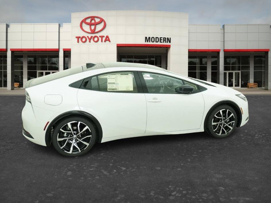 New 2026 Toyota Prius Plug-In Hybrid w/ Limited Premium Package FWD image 15