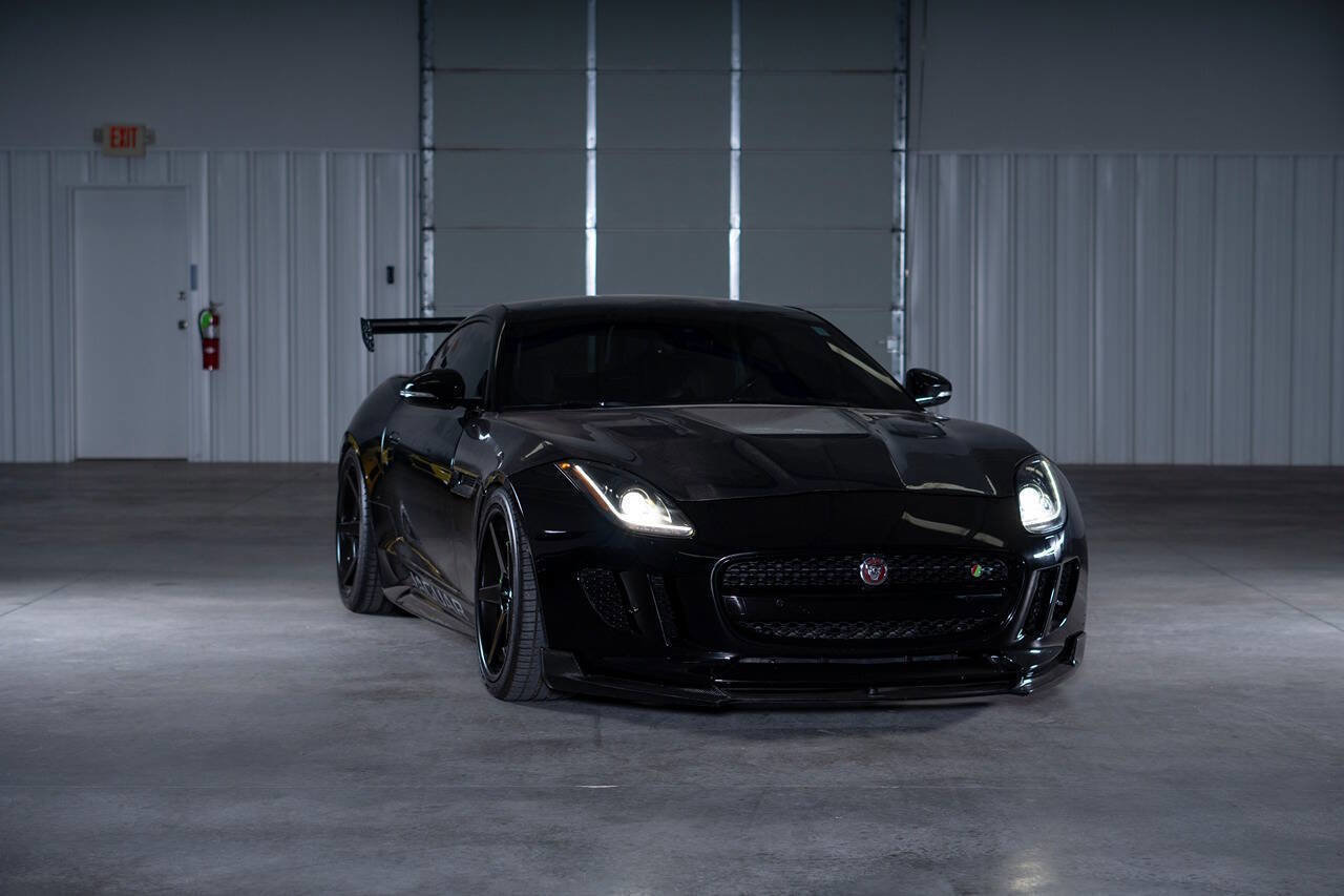 Used 2015 Jaguar F-TYPE R image 3