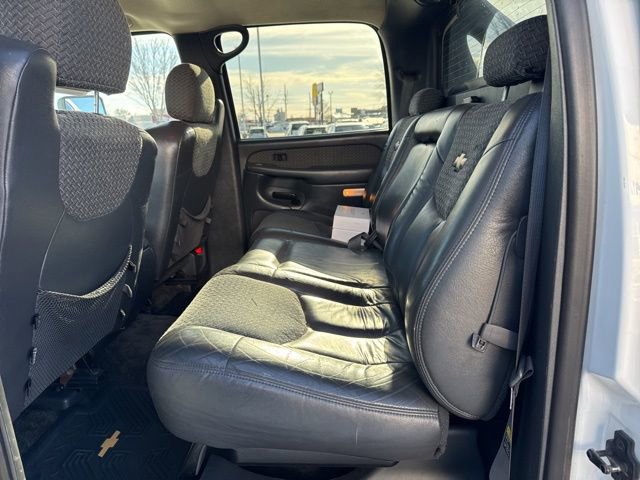 Used 2002 Chevrolet Avalanche 2500 image 18