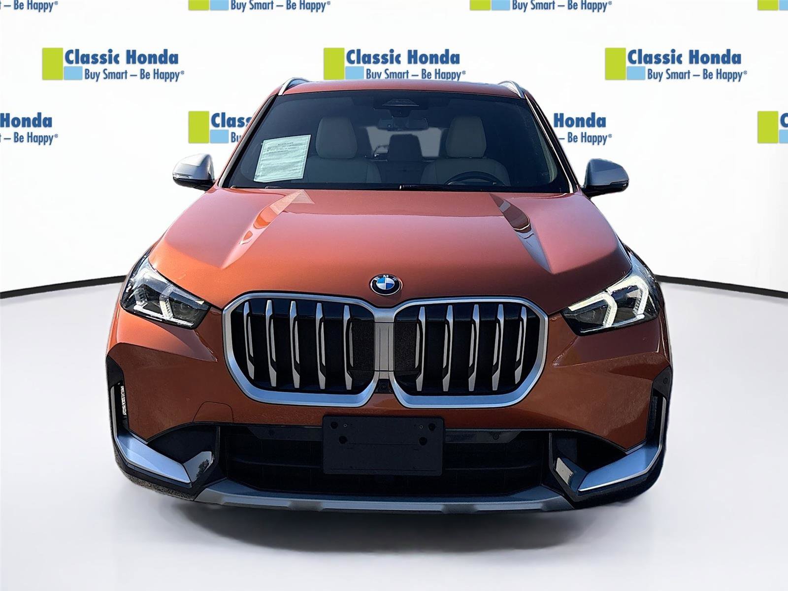 Used 2023 BMW X1 xDrive28i w/ Premium Package image 2