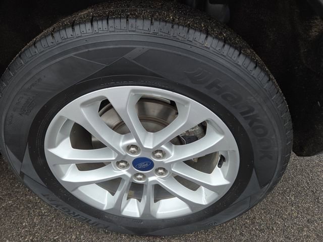 Used 2020 Ford Escape SE image 28