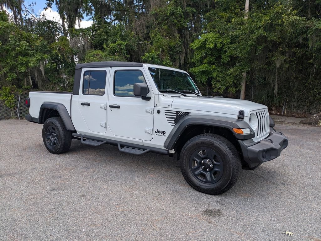 Used 2022 Jeep Gladiator Sport AWD/4WD image 1