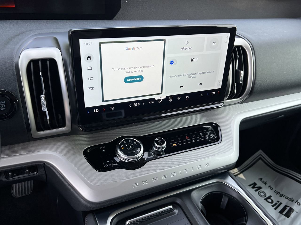 Used 2025 Ford Expedition Active image 11