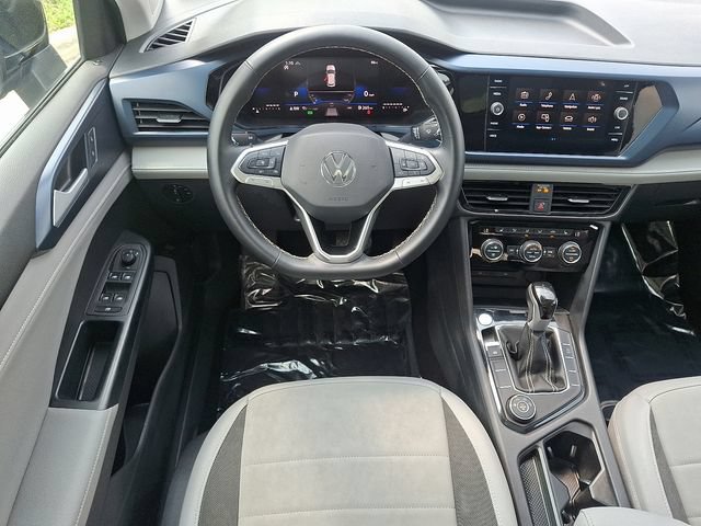 Used 2024 Volkswagen Taos SE AWD/4WD image 11