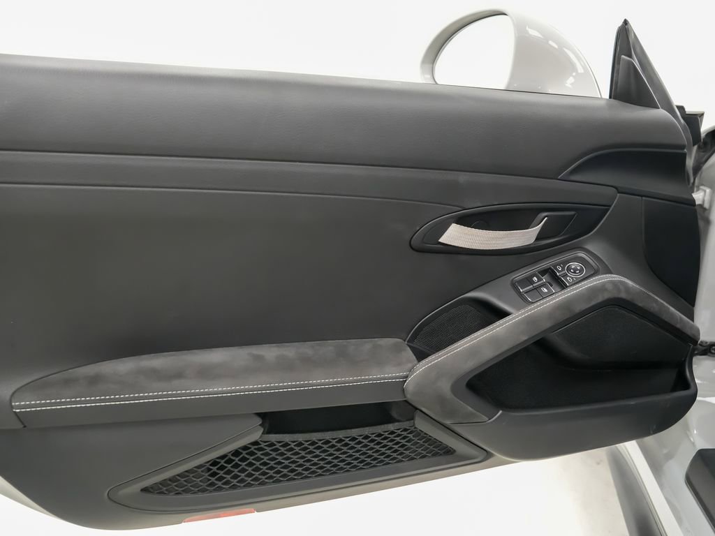 Used 2019 Porsche 911 GT3 RS RWD image 18