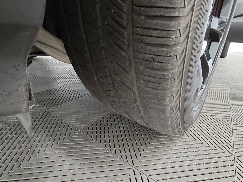 Used 2020 Ford Explorer ST w/ ST Street Pack image 48