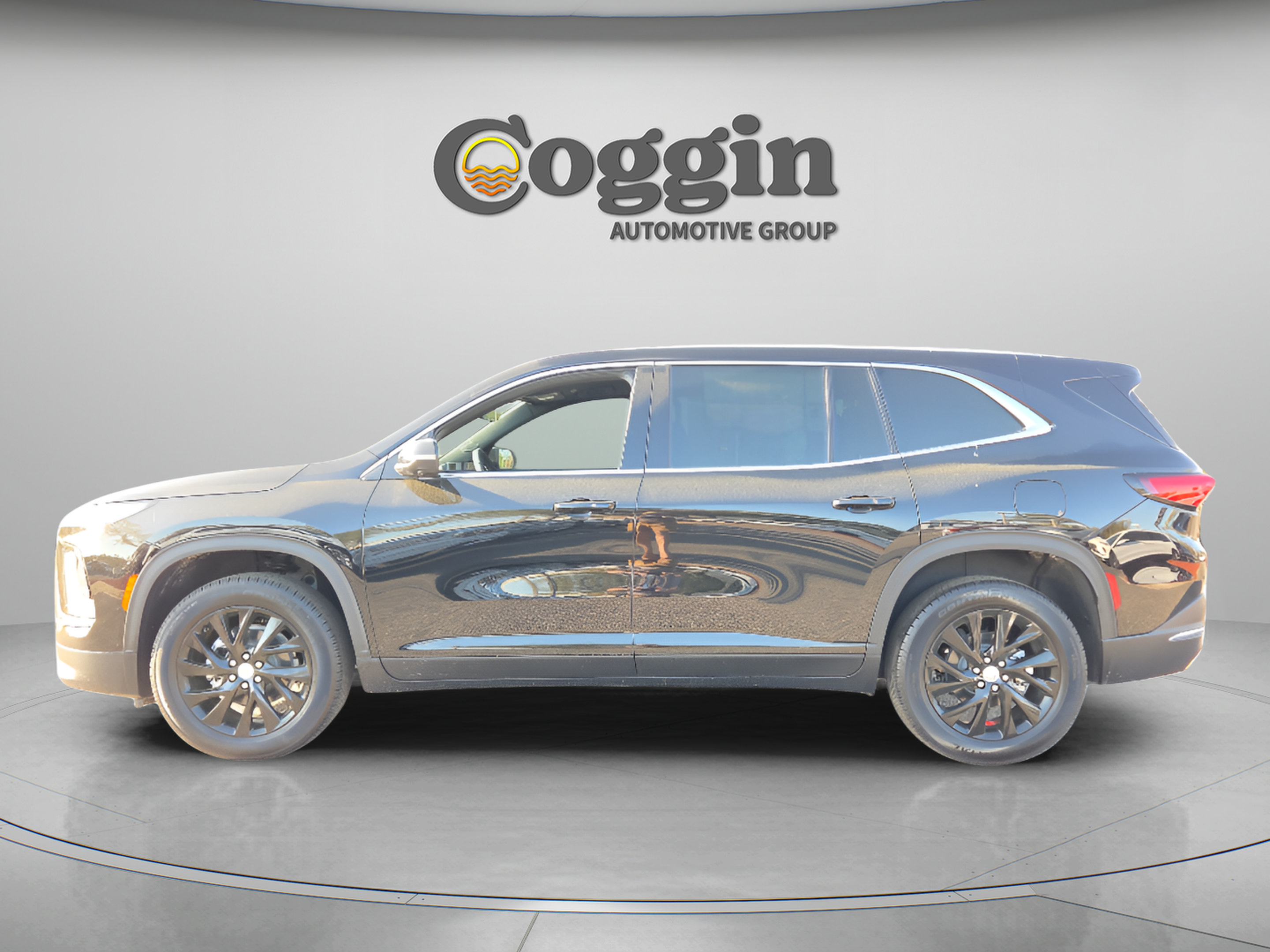 Used 2026 Buick Enclave Preferred w/ Power Package FWD image 2