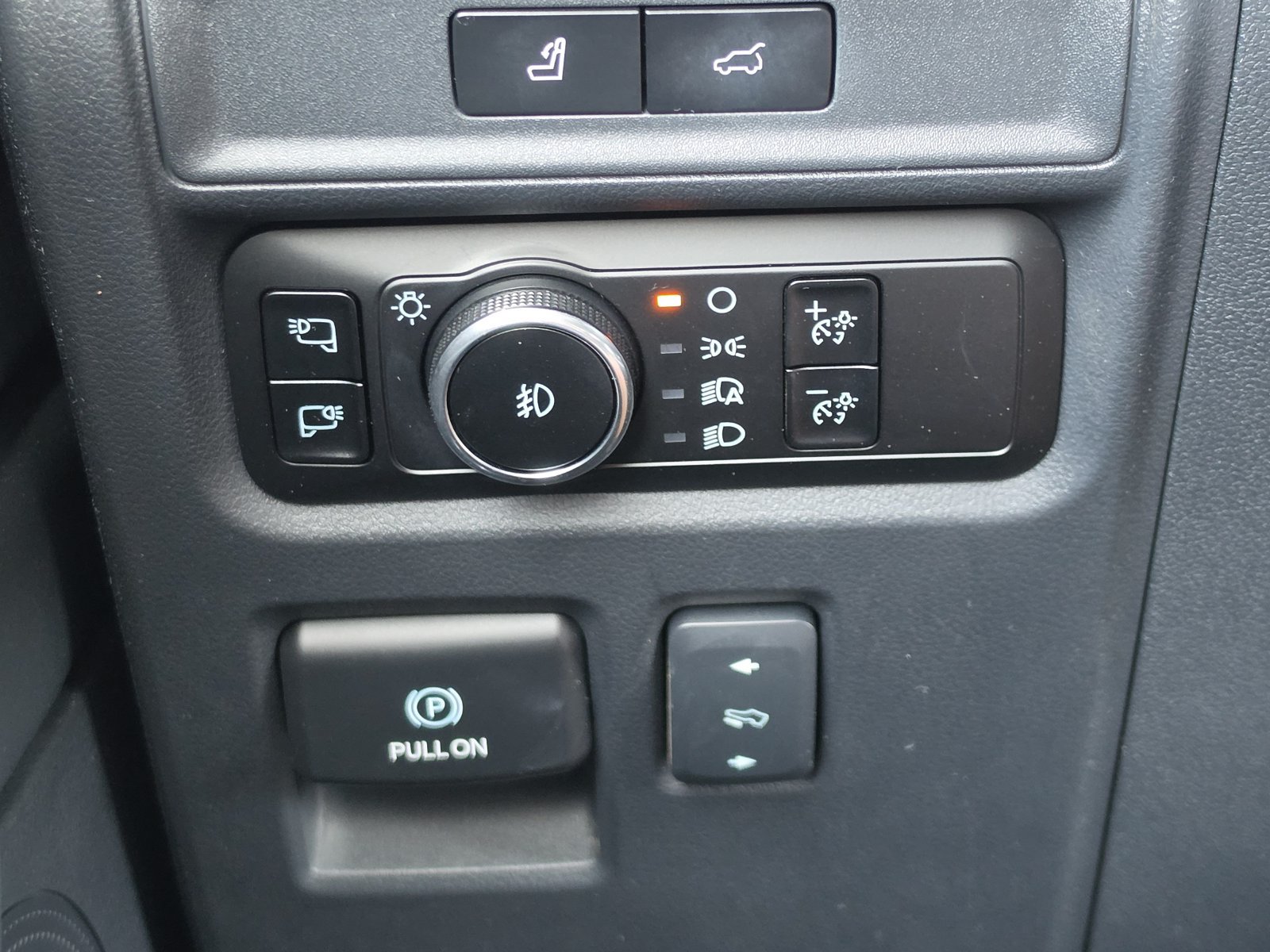 Used 2024 Ford Expedition Platinum AWD/4WD image 22